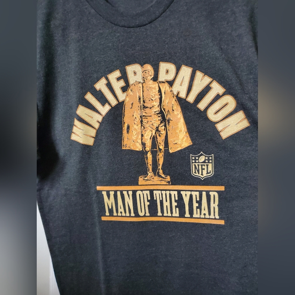 NFL Walter Payton Man Of The Year Trophy 2025 T-Shirt